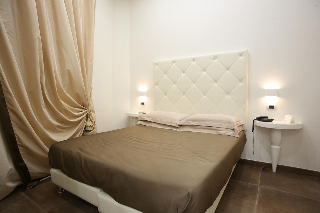 Triple Room,770053366:JPEG